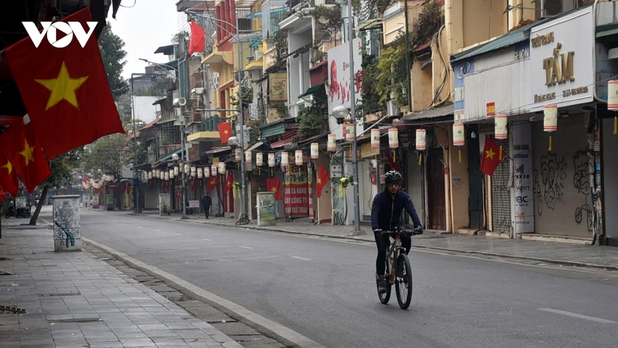 Hanoi streets look peaceful and tranquil on Lunar New Year’s Day